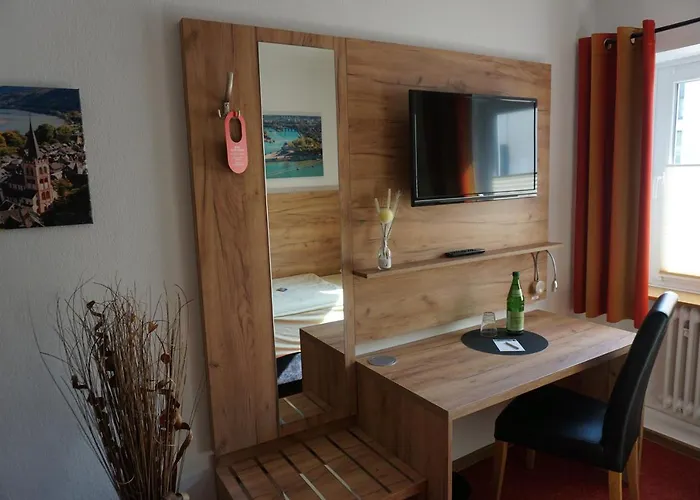 扬凡韦特酒店 酒店 *